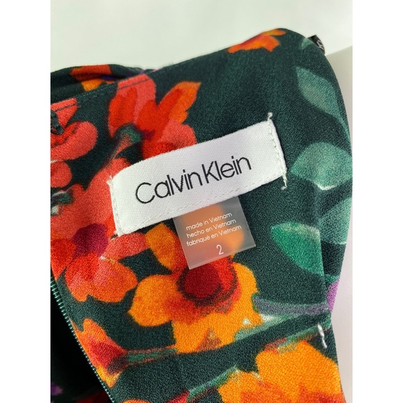 NWT Calvin Klein Malachite Green Floral Wrap Dress - Picture 9 of 10